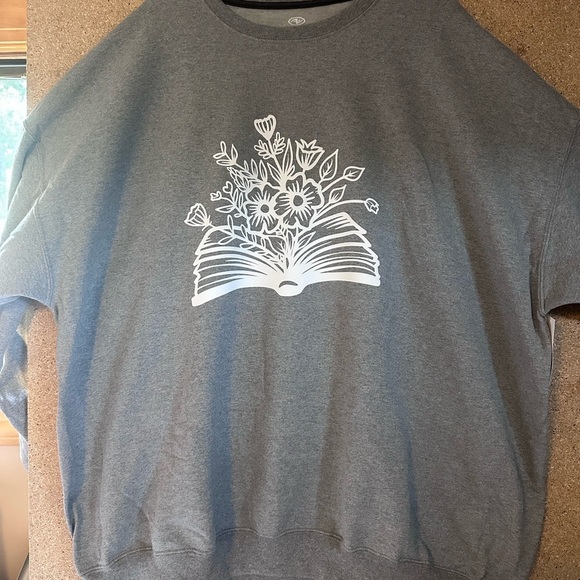 Gray Crewneck Sweatshirt with Floral Book Design Size 4XL - Picture 1 of 8
